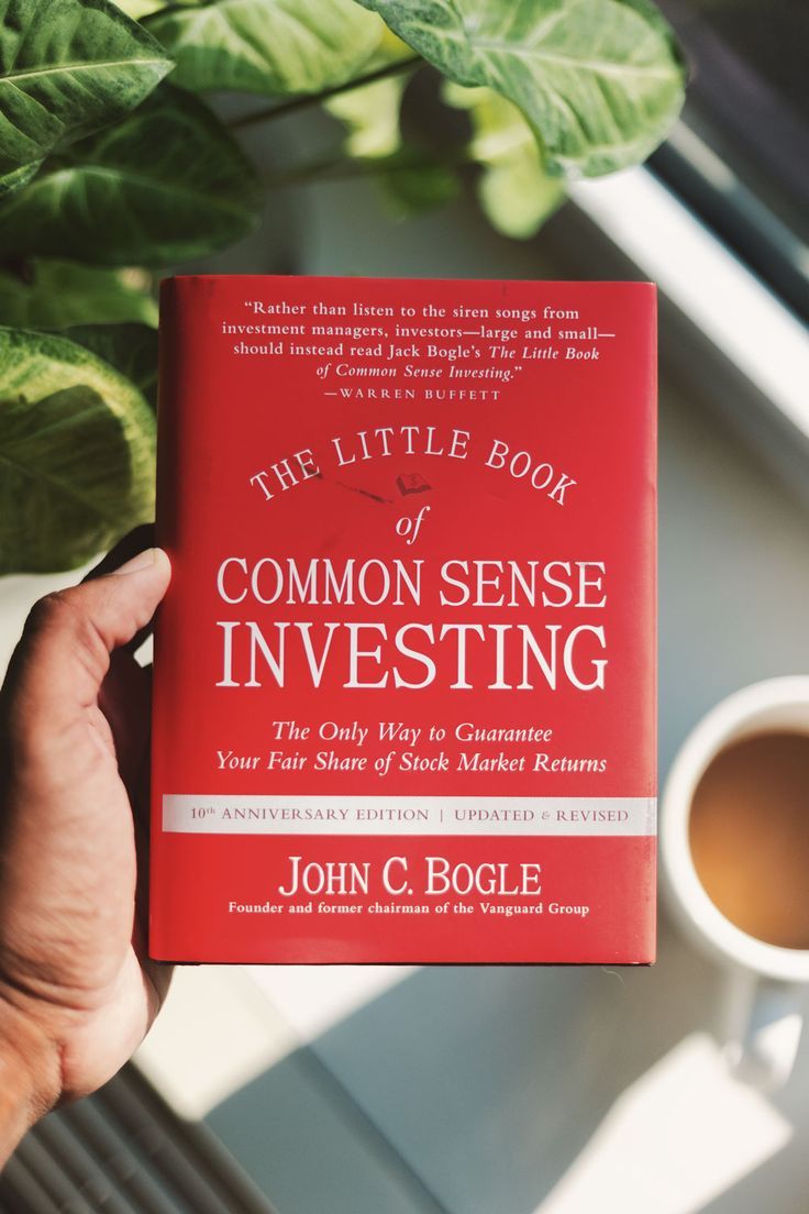The Little Book of Common Sense Investing Review: Is John Bogle's Classic Worth Reading?
