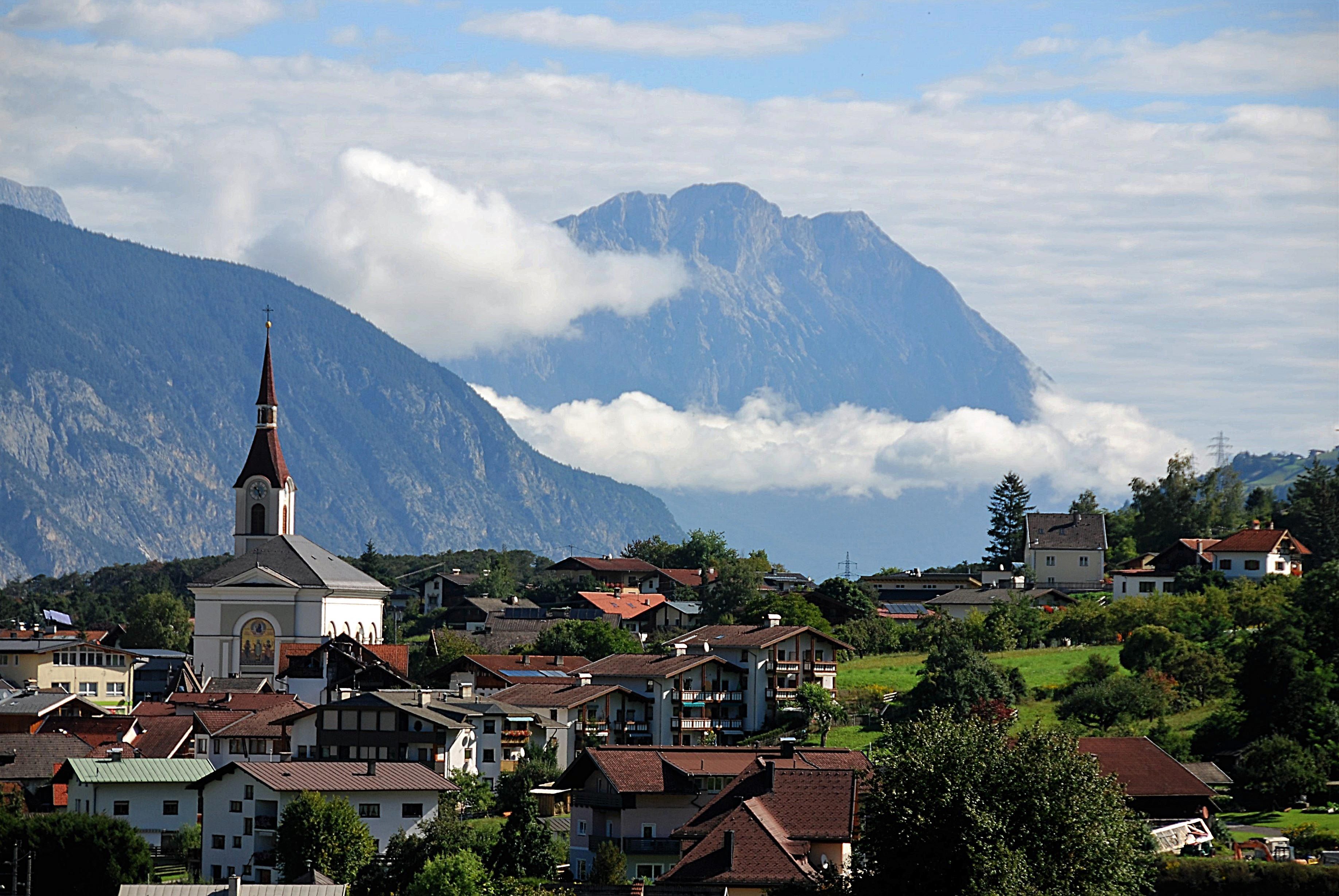 Austria Cuts 2026 Growth Forecast to 0.5% but Raises 2027 Outlook